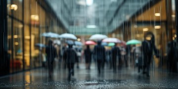 建业物业下雨天会上班吗？